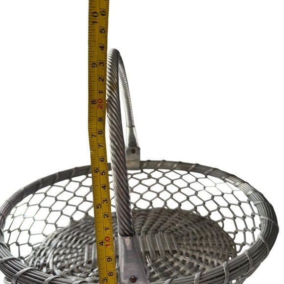 Andrea by Sadek 11.5” X 9” wire basket with moveable handle home decor farmhouse - Picture 8 of 8